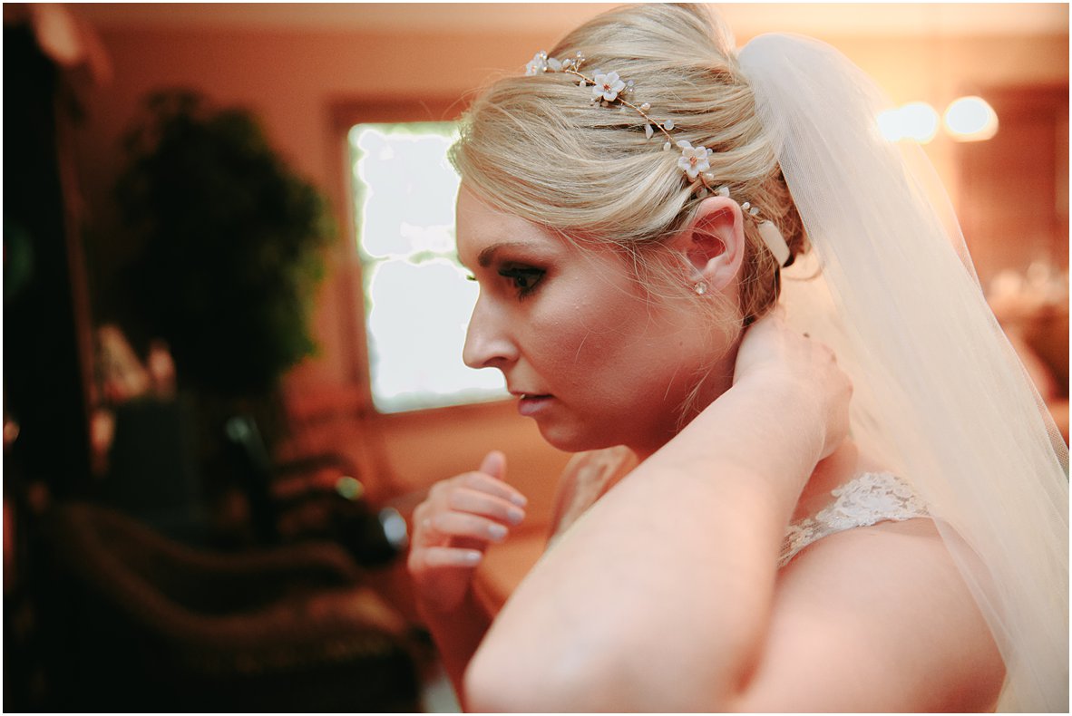 Akron-wedding-photographer-D&L-4221.jpg