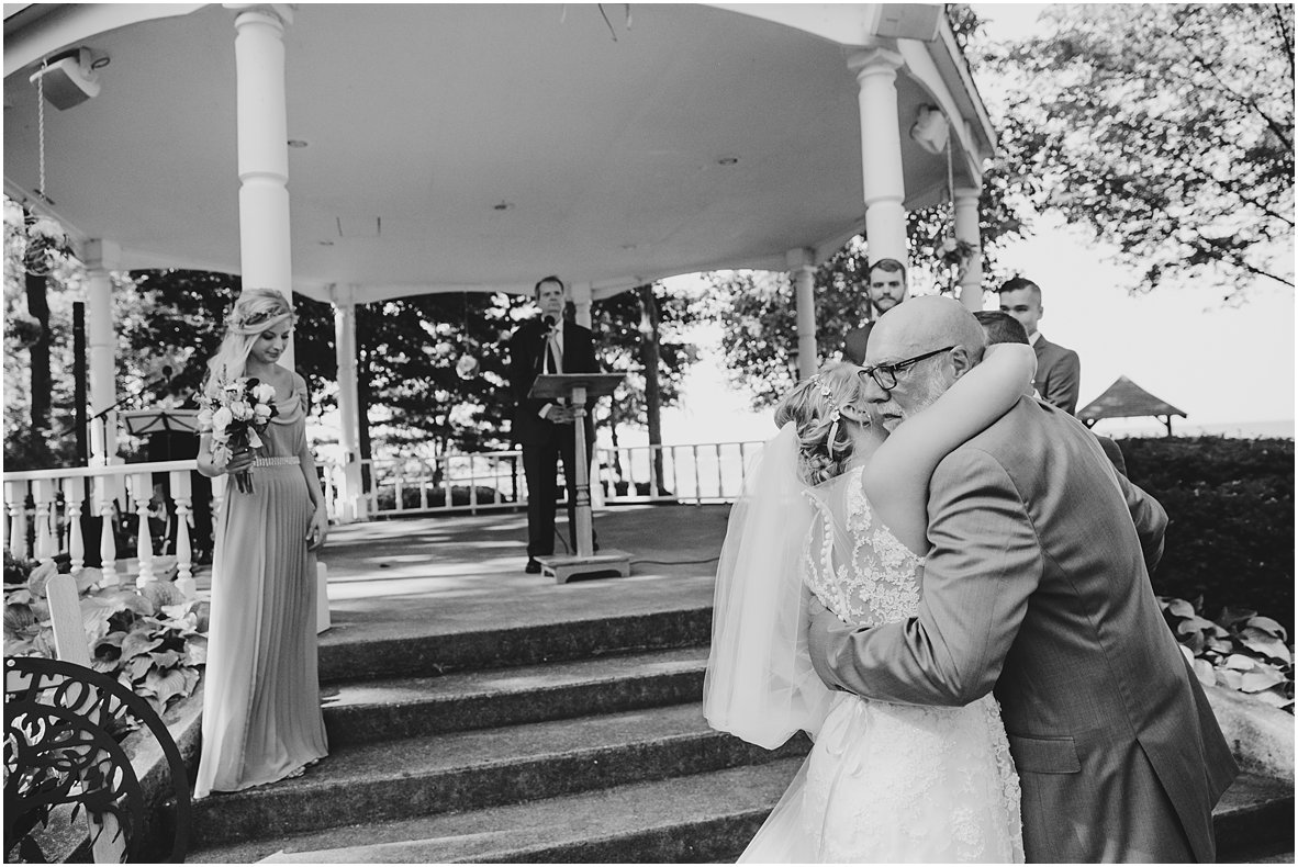 Akron-wedding-photographer-D&L-5245-2.jpg
