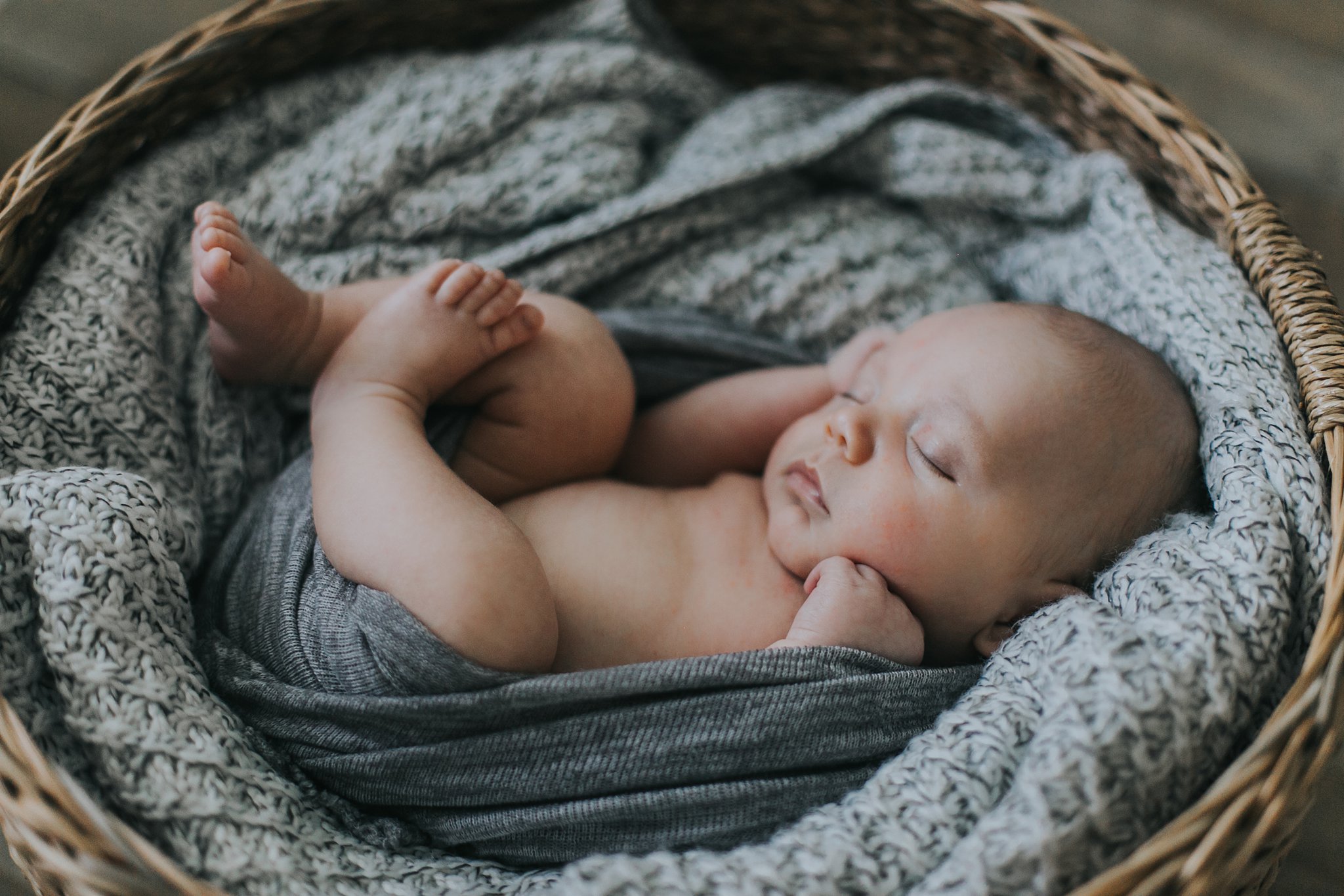 raleigh-newborn-photographer-Jameson-22701.jpg